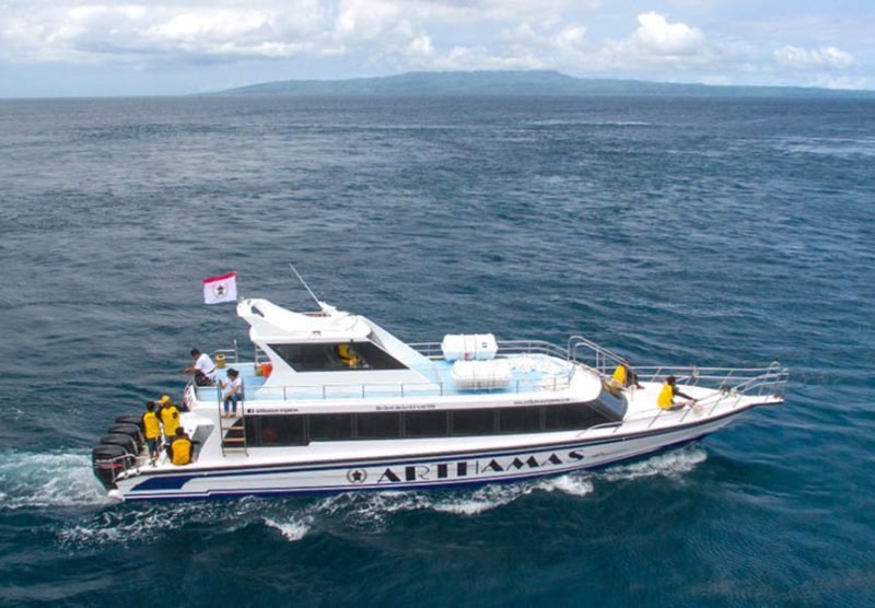 boat-arthamas-express