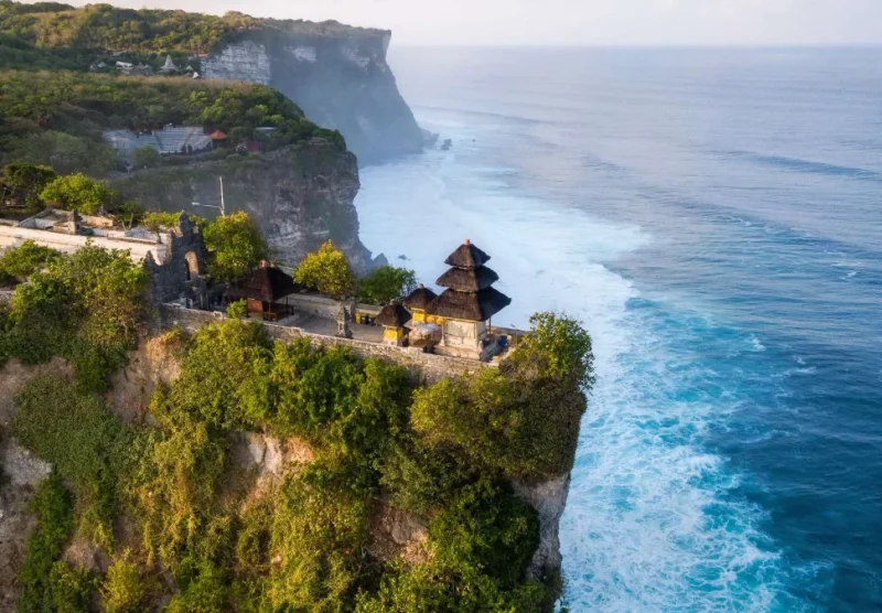 uluwatu temple